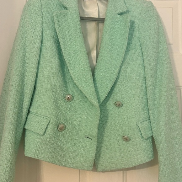 Blogger’s favorite Zara Mint Green Blazer and Skirt Set - Picture 4 of 4